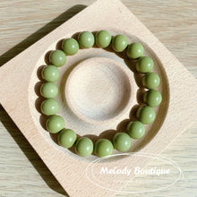 Load image into Gallery viewer, Alashan Agate -- Matcha Green
