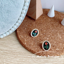 Load image into Gallery viewer, Jacqueline (Earrings)
