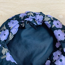 Load image into Gallery viewer, Floral Pattern Berets
