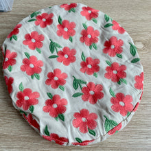 Load image into Gallery viewer, Floral Pattern Berets
