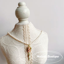 Load image into Gallery viewer, Blanche (Necklace)
