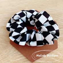 Load image into Gallery viewer, Dailyn (Scrunchy) -- Black
