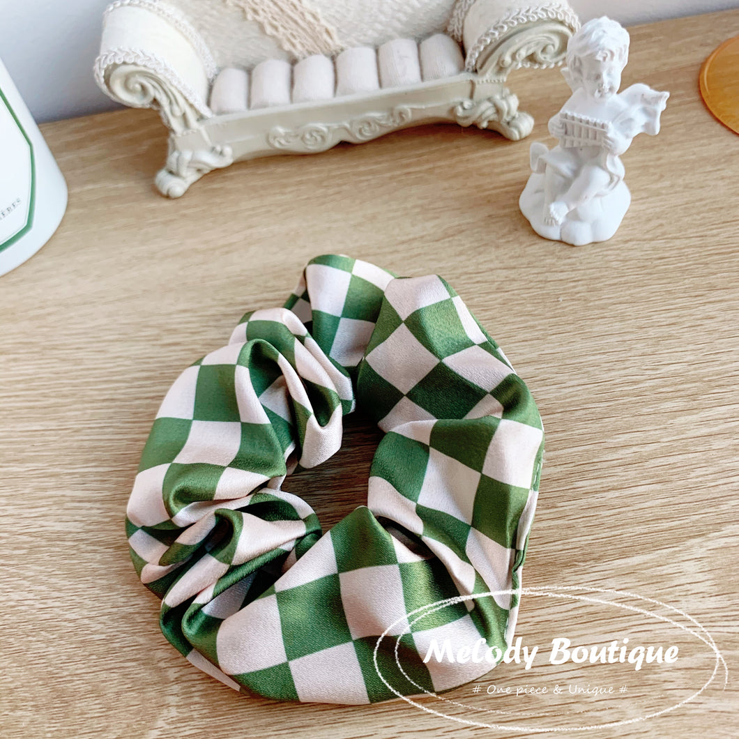 Dailyn (Scrunchy) -- Green