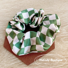 Load image into Gallery viewer, Dailyn (Scrunchy) -- Green
