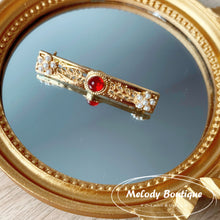 Load image into Gallery viewer, Arnia (Brooch)
