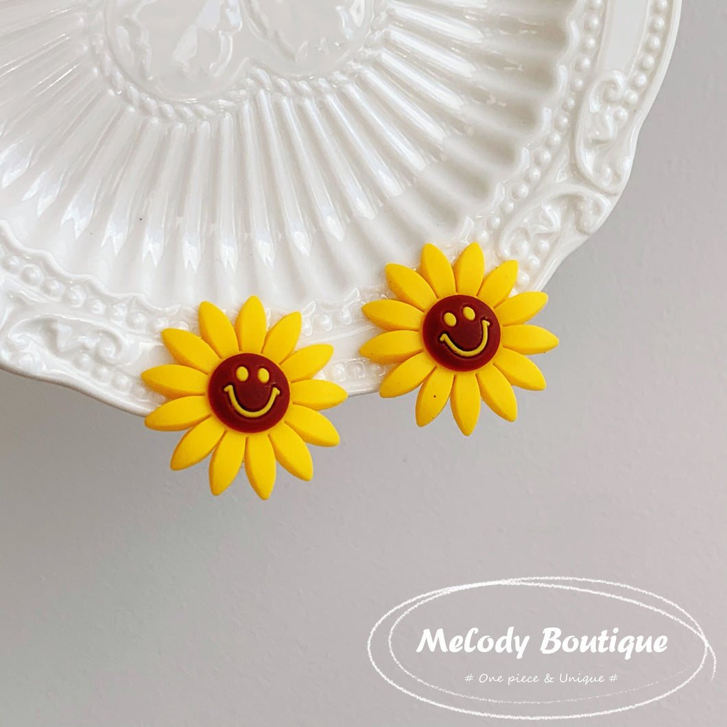 Sunflower (Ear Clips)